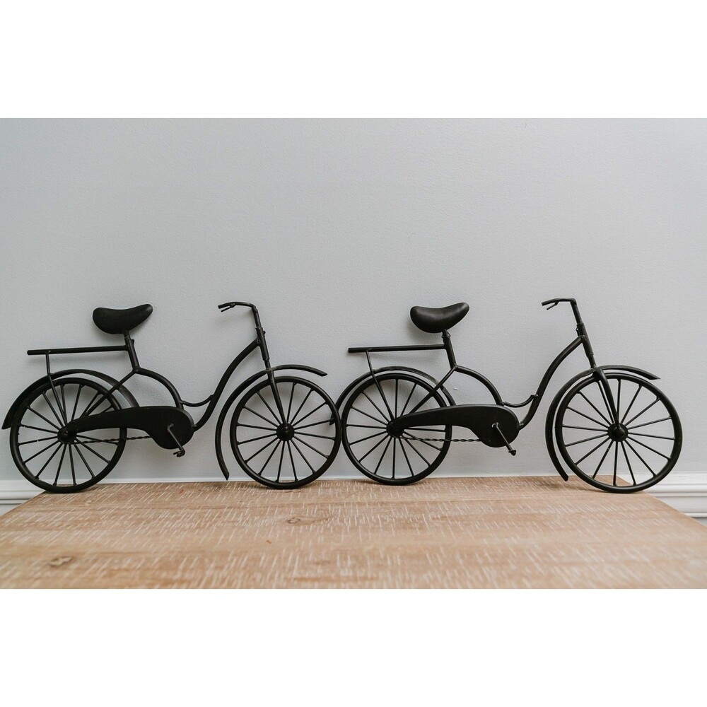 Pair of Black Metal Bicycle Decor Figurines Wall Accent Decor
